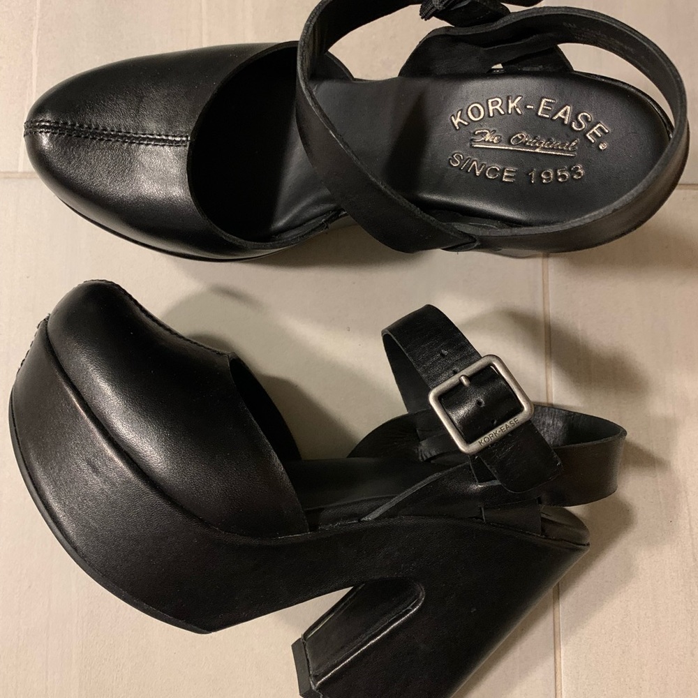 Kork-Ease Black Leather Platform Sandals